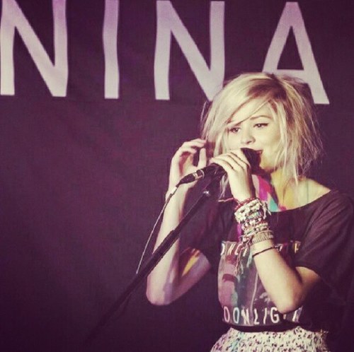 FlawlesslyNina's profile picture. Supporting the beautiful, incredibly talented Nina Nesbitt. A Scottish 18 year old, singer/songwriter. - @ninanesbitt follows. ♡
