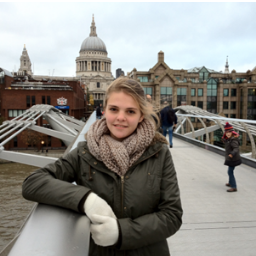 Hi! I'm a student at HU following the course International Communication and Media. I'm currently in my 2nd year, lively discovering social media!