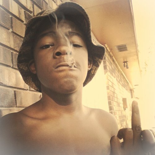 fuck a bio , follow me . follow me on iggy  @ yungg_ziggy, #takeyobitch # single #smokesumbitch # ihoop