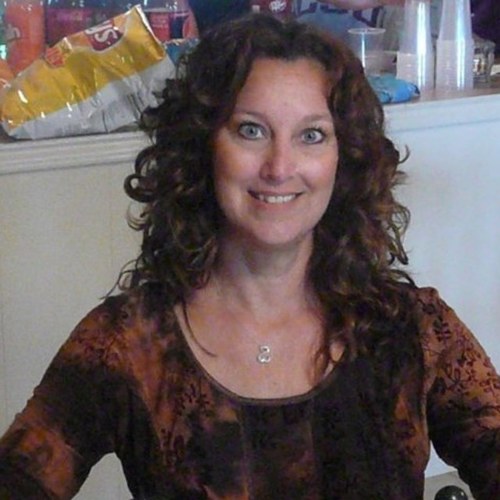 junecleaver07's profile picture. 