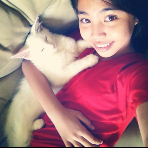 Deeeyanah's profile picture. Rest in peace, Leo. (Cat in my header)