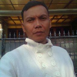 Bersyukurlah maka muncul kebahagian kerana hidup tidak akan pernah manis jika dihadapi dengan kekeluhan