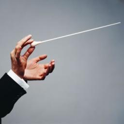 Amante de la música y del trabajo bien hecho. Periodista de profesión, musicólogo y viajero de corazón.