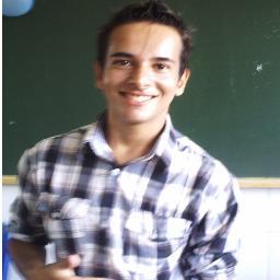 → Um rapaz, que nao importa, qual obstaculo tiver a frente,e sim, vence com muita batalha ←

→15 anos; altura 1.63 ; Gosta de conversar ; Curto Tds Musica←