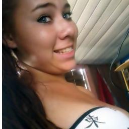 •Abααiixo dє Dєus E αciimα dos tяouxαs. ;)