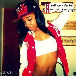 Kim just 2 much @teamfollowback @teamDerrickrose @Team7mile new twitter