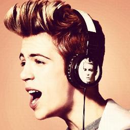 Hi, I'm Dylan Hyde. Upcoming Singer (managed by Justin Bieber) [Dating @SwagBiebsYa]. Running Free is out on iTunes. (FL/RP/Taken)