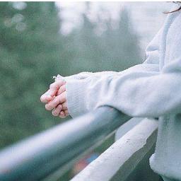 يَارب اان كااﻥ هنااک ..
ذنب بيني ۈ بين ٺوفيقک @' 
فَ اابعده عني ۈ اابعدني عنہ 
ۈ اغفره لي يَ اللہ