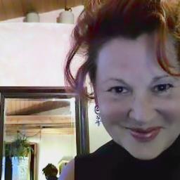 Sian Lindemann is an award winning artist and designer..
.Founder of SianGlobal ~ Art, Education, Events and NEW Health and Wellness Coaching