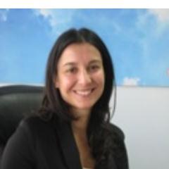 Consultora en Recursos Humanos, orientada a velar por los intereses de jóvenes recién egresados y profesionales de middle management.