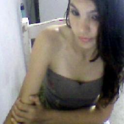 Não existe amor impossível, existem pessoas incapazes de amar .por ele *-*