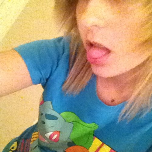 xHayesCrazedx's profile picture. ƙᵃყℓᵃ . I'm a Hayniac for life with the worlds biggest Hayes Craze. I met him on 10.20.12 during the Coffee House Experience. 
ⓇⒾⓅ ɳօᵃℎ ʂƗօƦღ ᵃʊʂƗɪℓℓ