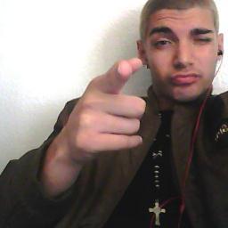 im youmg trying to get rich #THANK GOD EVERYDAY FOR MY SUCCESS