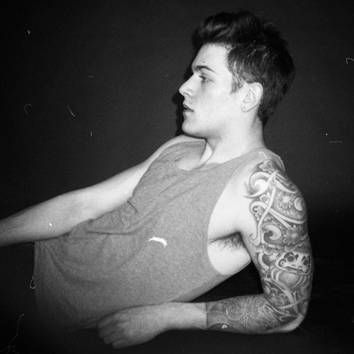 DStromov's profile picture. diff.