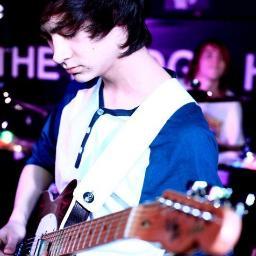 matthew_hom's profile picture. Guitar based life form.