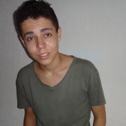 Crio coelhos brancos