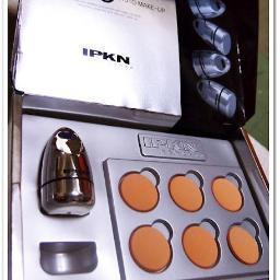 IPKNArtistWave's profile picture. The advanced foundation application system that allows for that flawless, natural looking finish to the skin with a new auto vibration.