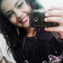 - Eu não me envergonho de corrigir os meus erros e mudar as minhas opiniões, porque não me envergonho de raciocinar e aprender ;*