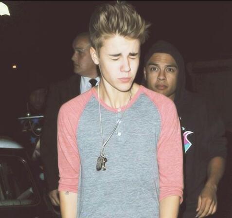 Don't try to be anybody else because that's what makes you not swaggy. - Justin Bieber