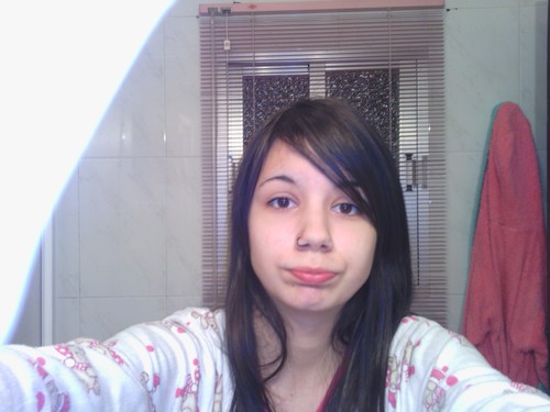 ♀14. Orgullosa. Cabezota. Anti-Falsos. Barça. Dubstep. Adicta al chocolate. Fuck you, bitch ✝.¿No te gusta como soy? No me importa, no vivo para complacerte.●●