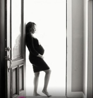 preggirlproblem's profile picture. #pregnantgirlproblems Emeri Norelle Athena 12.27.12