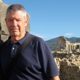 Lives in Albuquerque, New Mexico. Blogs on WordPress.