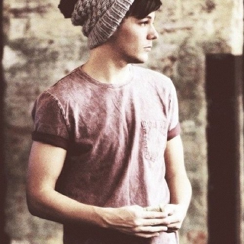Superloueh's profile picture. You're all I need.
