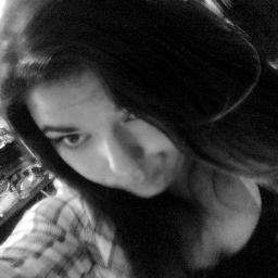 Mas se nada será como foi, mas deixa ser como tem que ser,
Que seja eterno enquanto acontecer♪ ♫