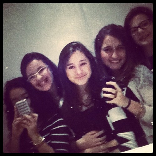 Prazer, uma Hutcher.