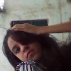 alexsandracri13's profile picture. 