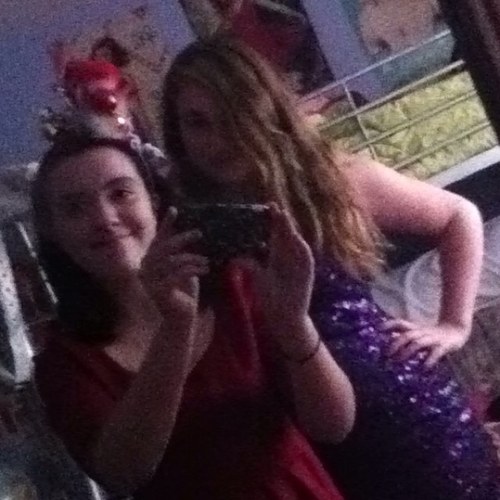 macintyreholly's profile picture. My name is Holly, i love The Hunger Games and a soon to be rockr :)