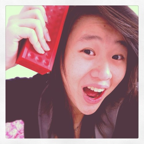 tanweiyi's profile picture. Food. Travel. Music. Life.