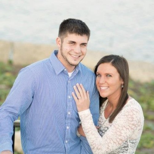 mizzmollyg's profile picture. #boymom #wife #teacher                   ❤️yoga ❤️wine ❤️books ❤️chocolate ❤️puzzles