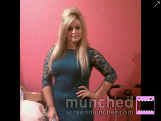 120900N's profile picture. Well I'm melanie. I'm 19, love my frends and familyyy :) there my world .. I  lov haven da #banter wit me gals to go ot nd have a few gatts:)   [This is Me :D ]