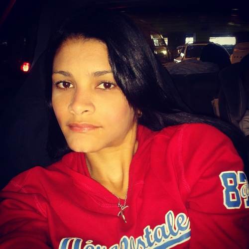 Dominicana, hija d Luis Diaz y Rosa J. Contreras, madre y esposa, estudiante de negocios internacionales, idealista y Liceista hasta la muerte.