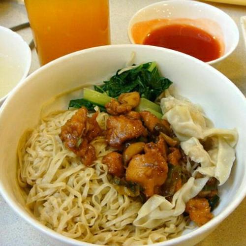 Bakmie_Permata's profile picture. Gerbang utama PERMATA SEPATAN Tangerang-BANTEN |  |