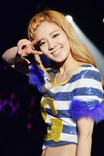 dancing queen hyo // 89 liner // @rpword_ent