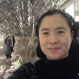 안녕하세요? 샤론입니다.저를 포함한 대한민국의 모든 주 부 특히 어머니들을 위해 날마다 기도합니다.