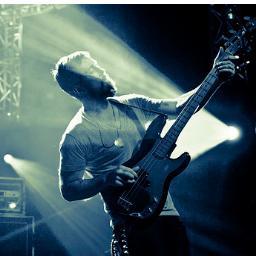 Bassist, writer, lover. Co Founder of the non profit company SHANTZDANSKI. I also do other things which I may or may not tweet about. Thanks for following!