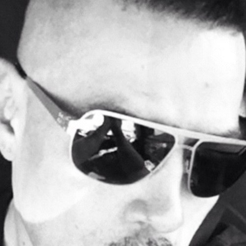 RaysSalon's profile picture. 