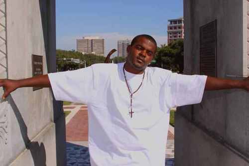 Came out tha wound ready...Been Live...#1ptgang #lifeofdaparty...for booking hit me at wileyboyz1pt@gmail.com or 281-838-7080..facebook/NormanMingo