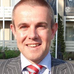 Vader van 2 mooie mannen, liefhebbende partner, ondernemer, trainer, verkoper B2B