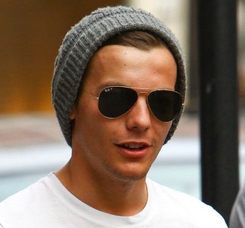 sachi0625gd's profile picture. ♡ONE DIRECTION♡大好きー( •ॢ◡-ॢ)-♡
boys達の曲に癒されてますぅ♪♪
LOUISかっこよすぎー٩(♡ε♡ )۶