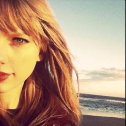 Taylor Swift and Ariana Grande ♥ Imma Lovatic and a Directioner. Chuck, TVD, GG. THG. Spiderman. CaptAmerica :) -Nuffsaid-