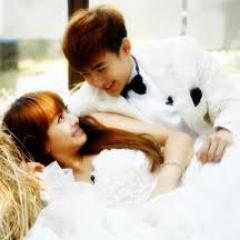 MARRIEDGOT's profile picture. 