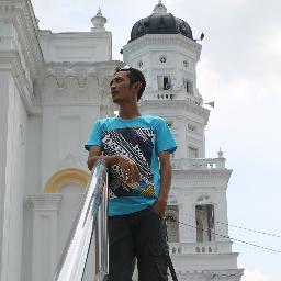 Sebenarnya aq adalah...
