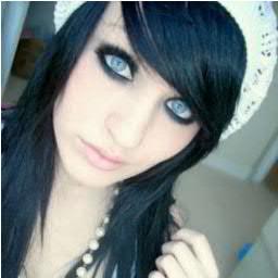 I study businesses in college, love art, MAC, martial arts, philosophy, i like to learn about any thing inter