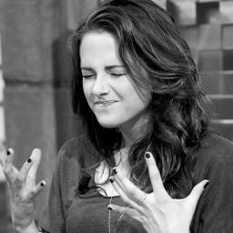 Hannah_couts's profile picture. Não voltaria no tempo para consertar meus erros, não voltaria para a inocência que eu tinha - e tenho ainda. Terei saudades da ingenuidade que nunca perdi? Não