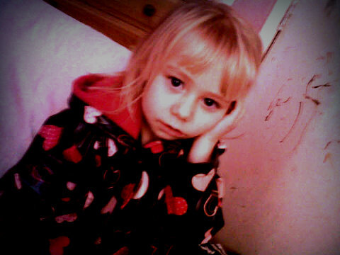 Jadehalliwellx's profile picture. Such an ugly bitch :(