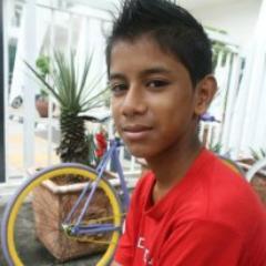 Hai_MuhAmMad 16 SmK RaJa TuN UdA !
U Can Call Me MaT RanGer
Sayang Marka Saya
Mai FB:http://t.co/Lj2ImHm6DI